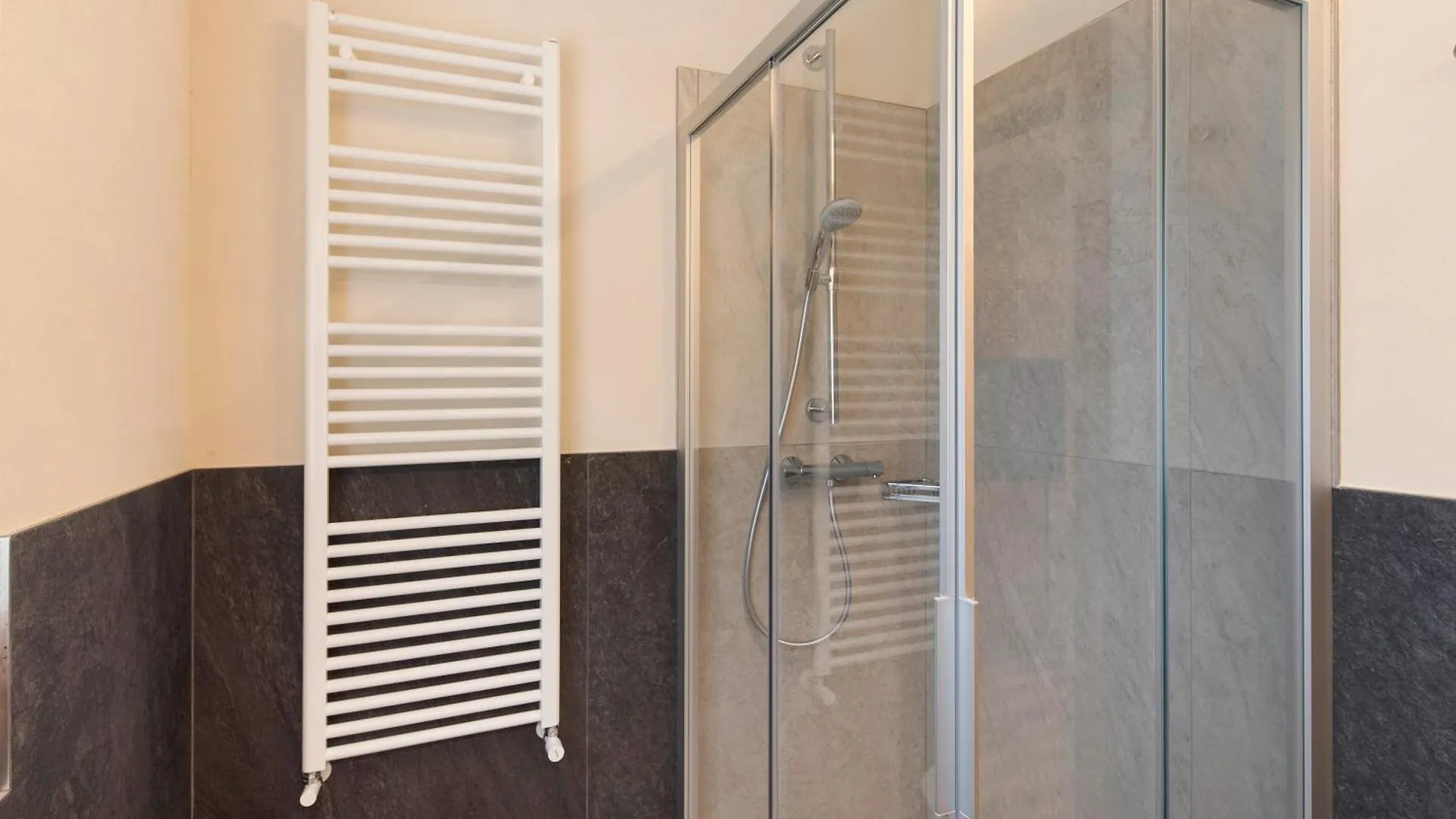 Chalet Leur Gusja Golp Trilocale Livigno Apartman